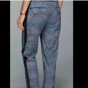 Lululemon rise and shine trouser 🔥